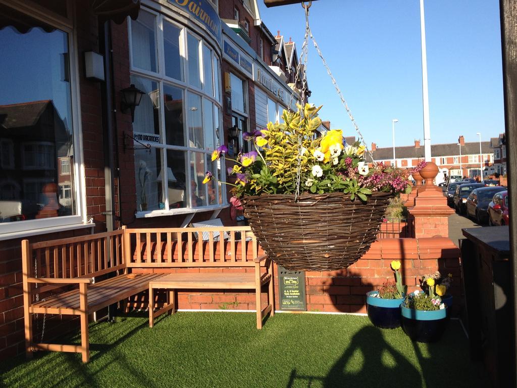 The Penrhyn Hotel Blackpool Eksteriør billede